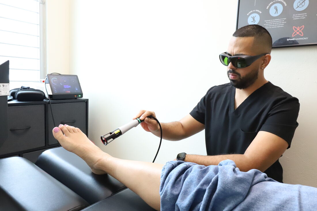 Terapia láser aplicada en extremidad inferior
